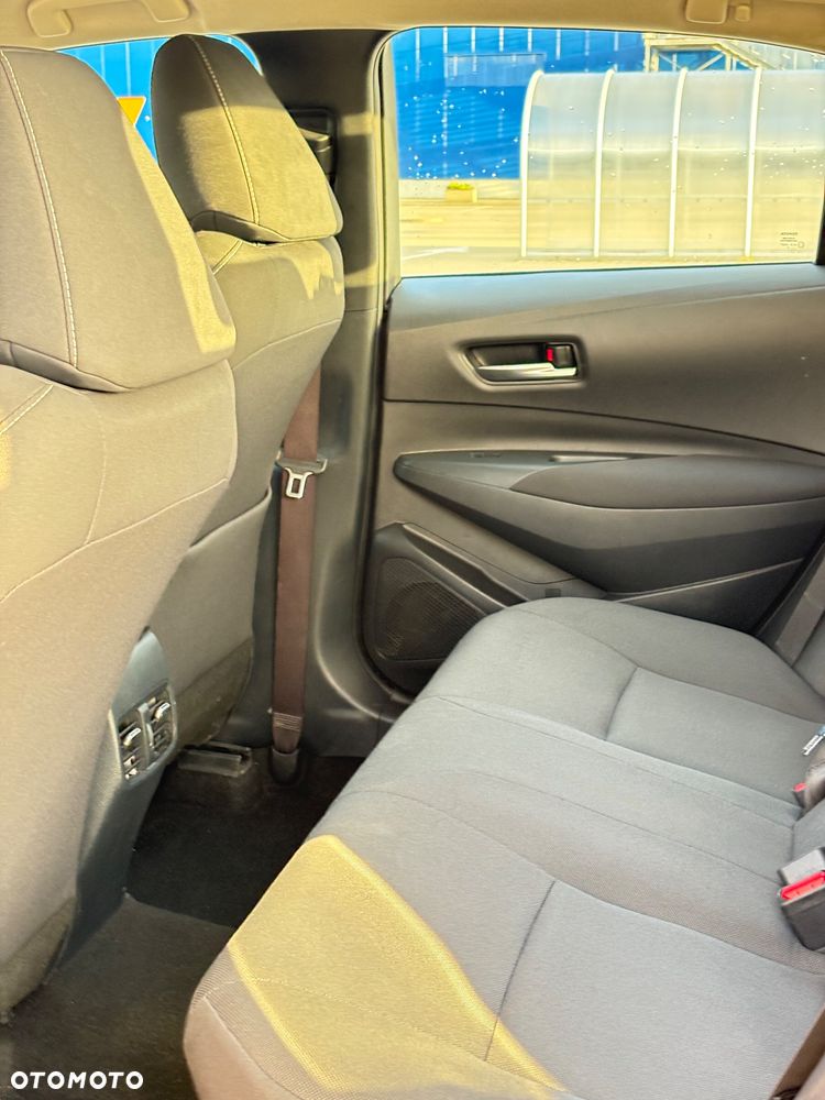 Toyota Corolla 1.8 Hybrid Comfort - 12