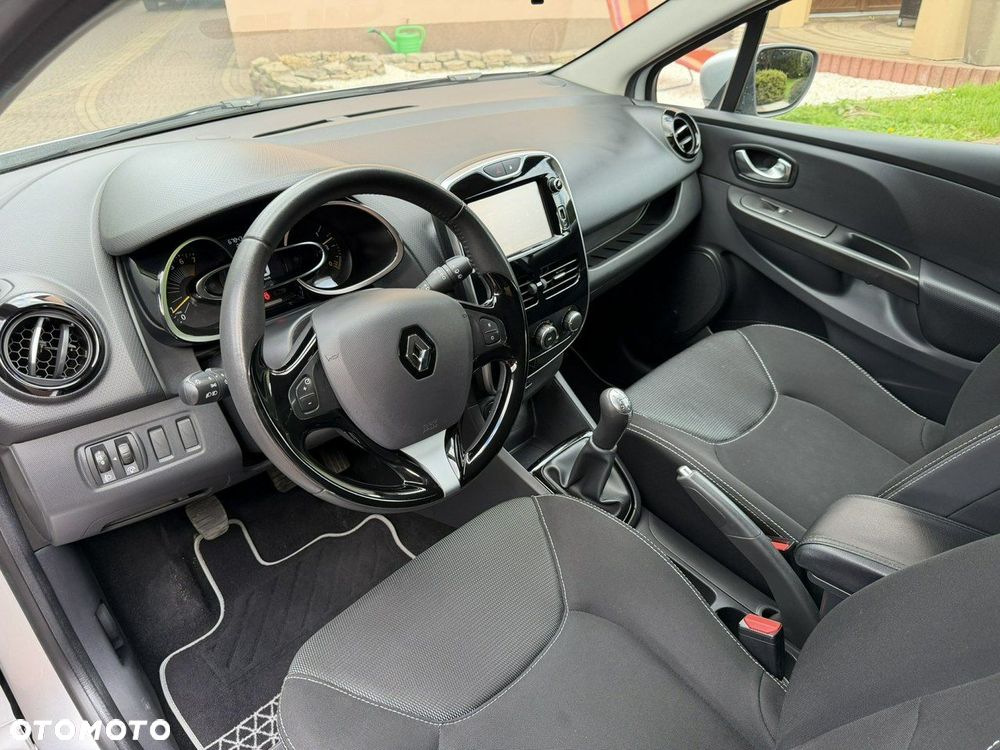 Renault Clio 1.2 16V Life EU6 - 10