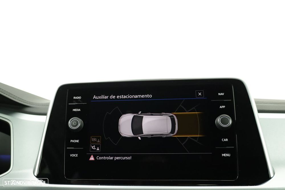 VW T-Roc 1.0 TSI - 12
