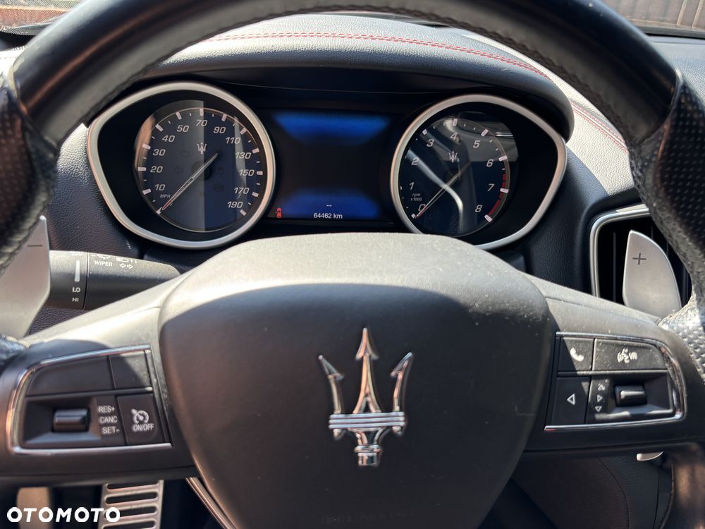 Maserati Ghibli S - 11