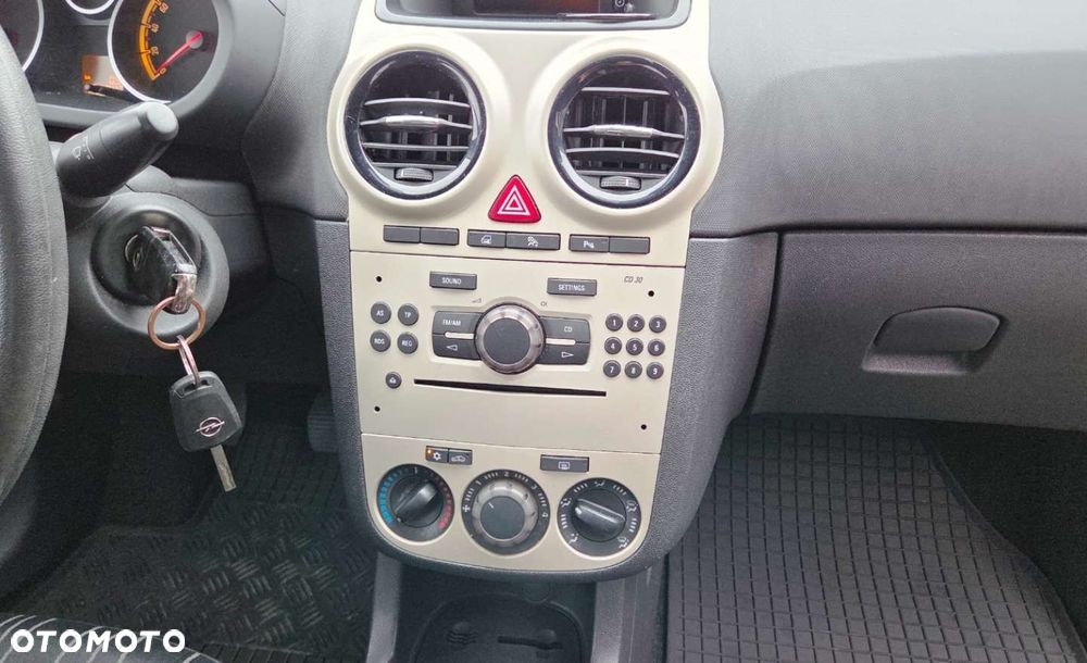 Opel Corsa - 8