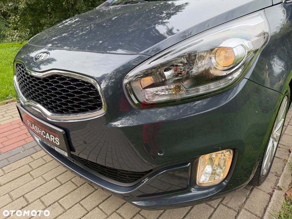 Kia Carens 1.7 CRDi 141 Dream Team Edition - 26