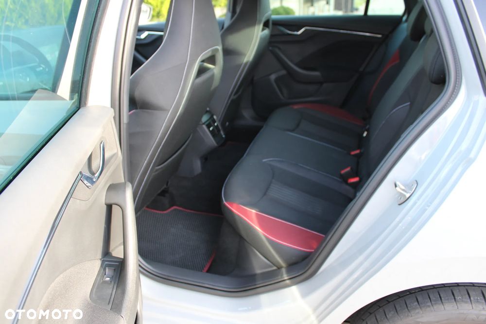 Skoda Scala 1.5 TSI Monte Carlo - 32