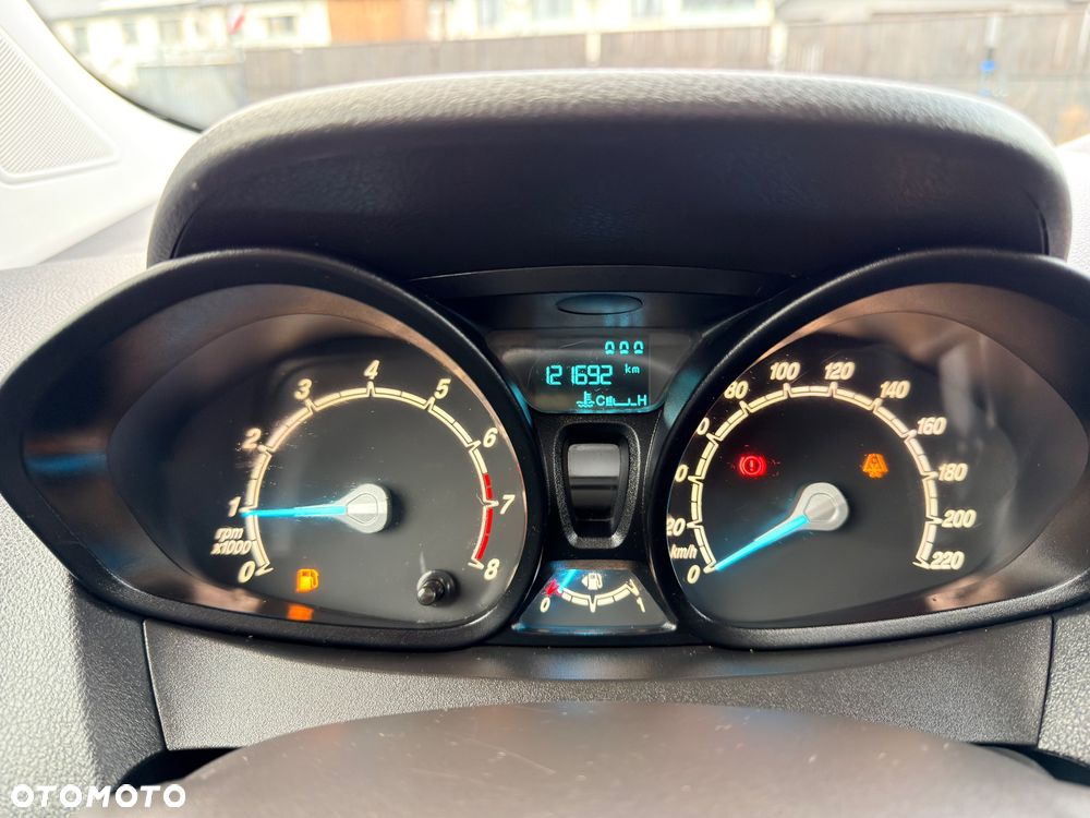 Ford Tourneo Courier 1.0 EcoBoost Titanium - 39