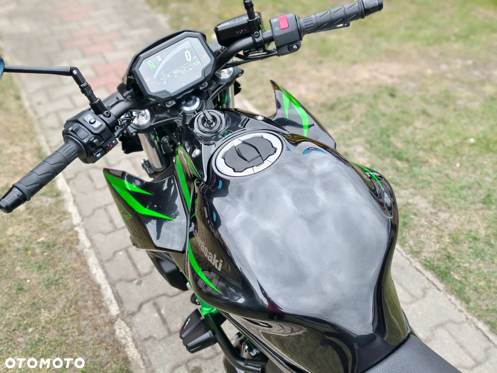 Kawasaki ER - 18