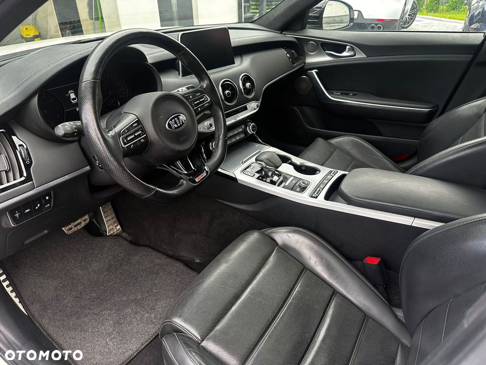 Kia Stinger 3.3 T-GDI V6 GT Prestige Line AWD - 14