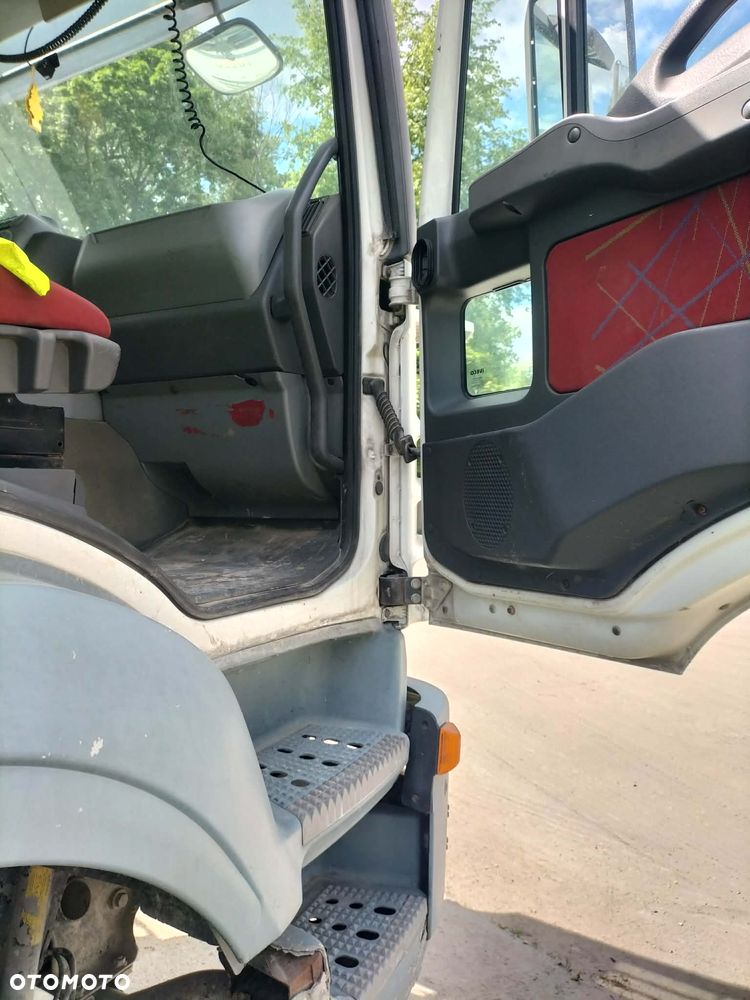 Iveco AD 340 - 3