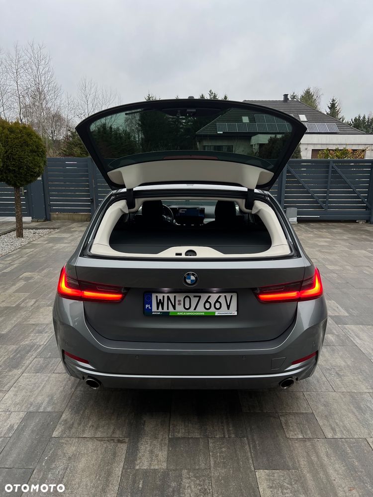 BMW Seria 3 318i - 8