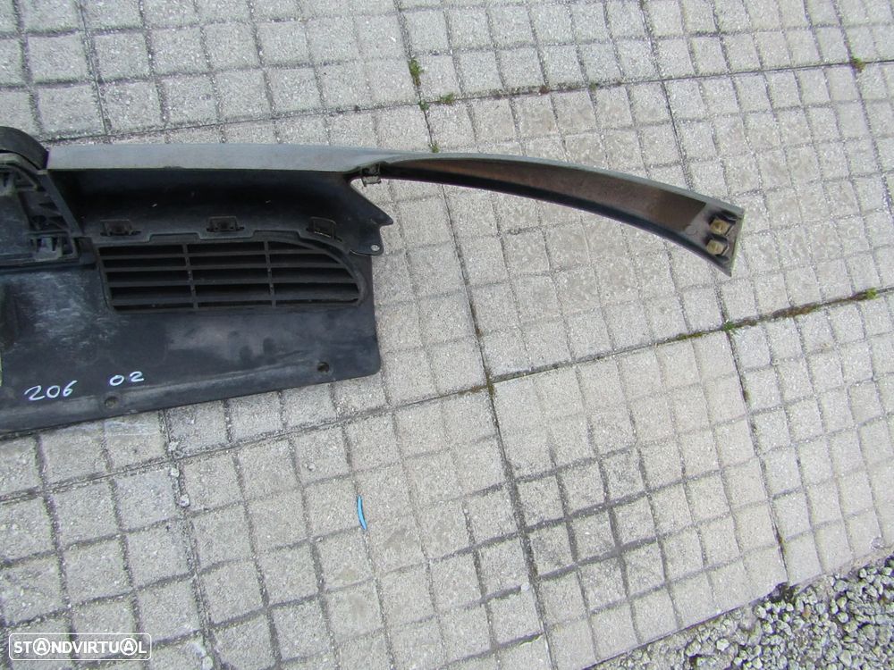 Grelha frontal Peugeot 206 ano 1998 a 2005 - 7