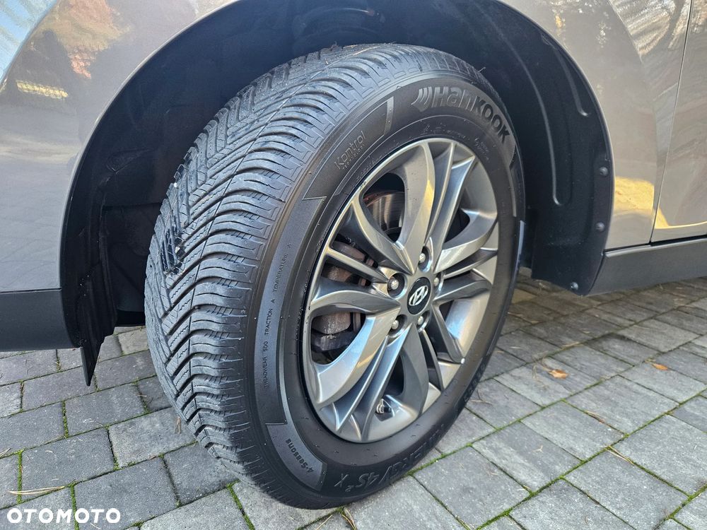 Hyundai ix35 1.6 2WD blue Trend - 29