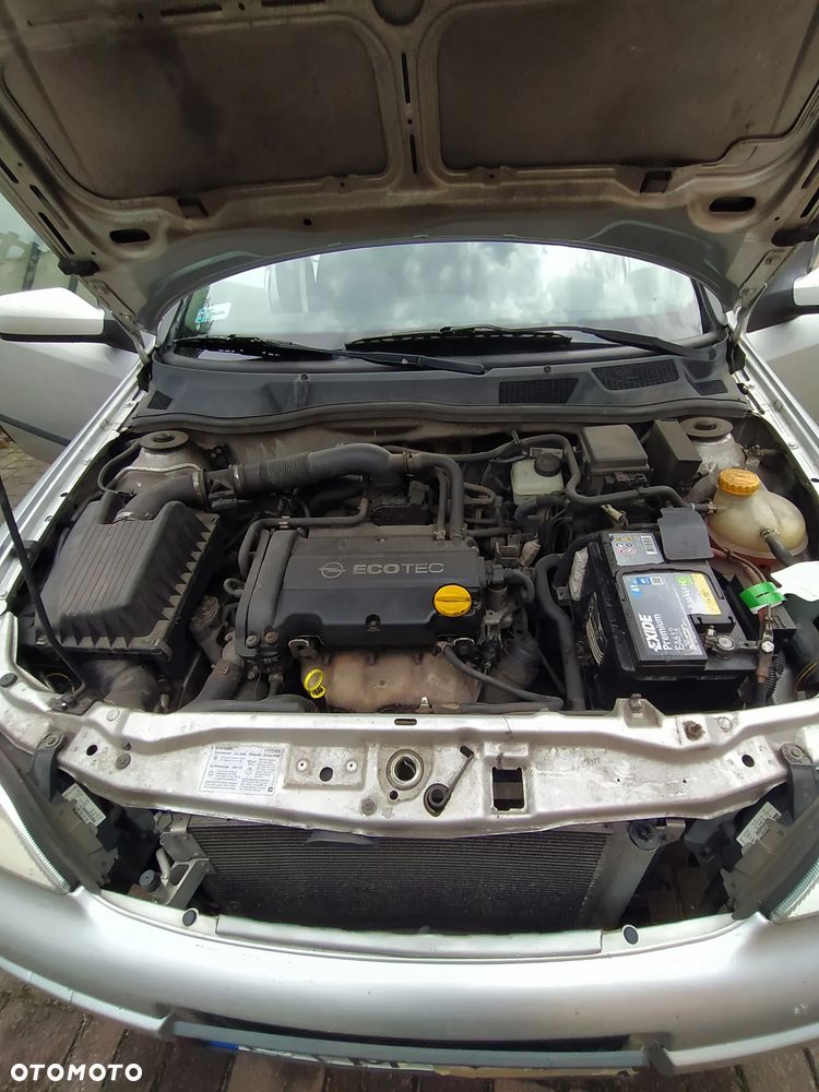 Opel Astra 1.4 - 7