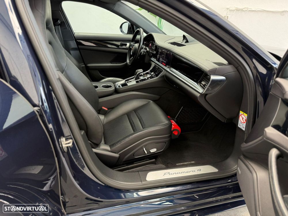 Porsche Panamera Sport Turismo 4 E-Hybrid - 11