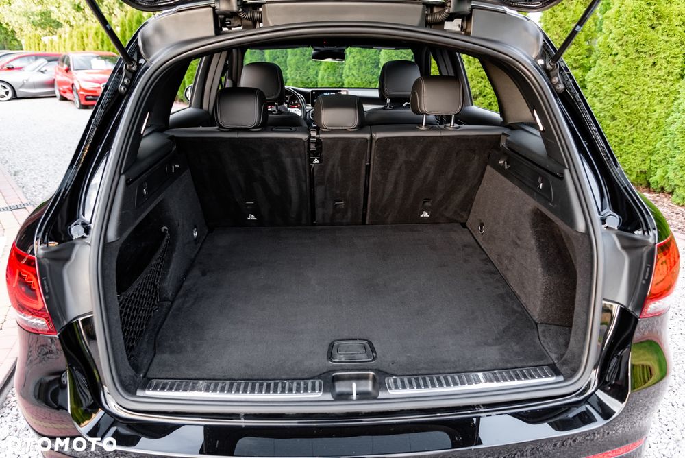Mercedes-Benz GLC 220 d 4Matic 9G-TRONIC AMG Line - 19