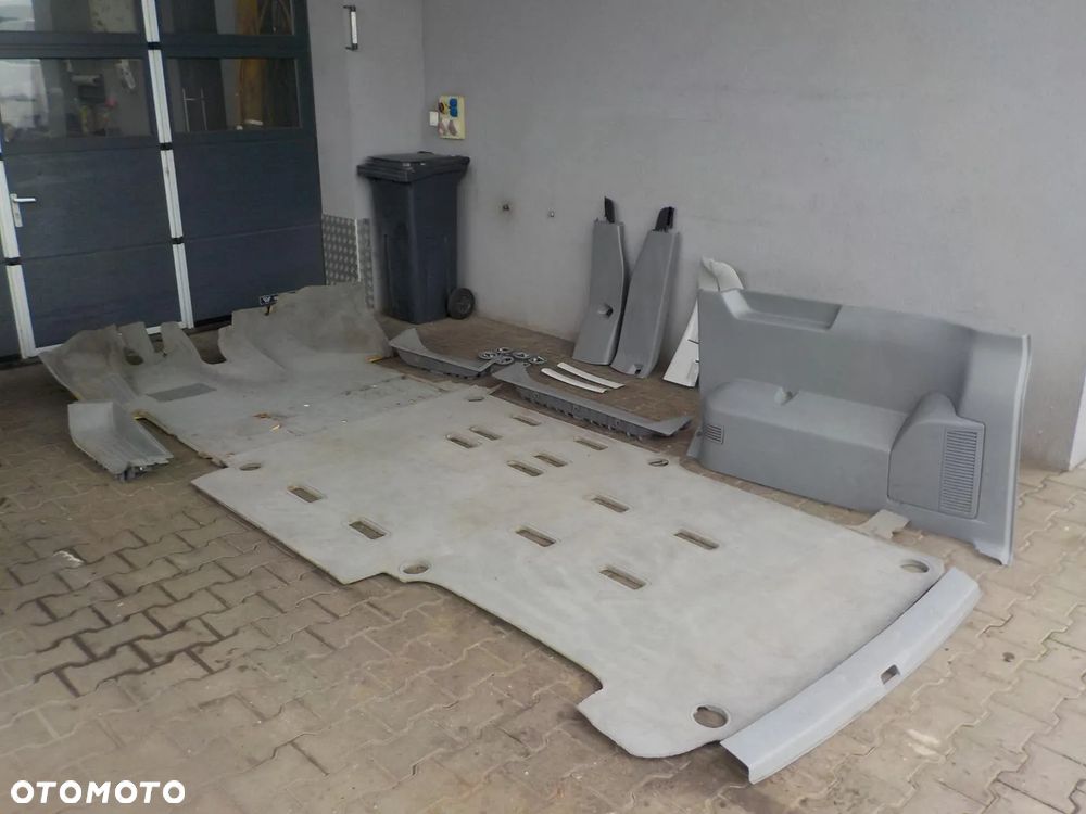 VW T5 T6 WYKŁADZINA GUMA PODŁOGA TYŁ KRÓTKI OSOBOWY - 1