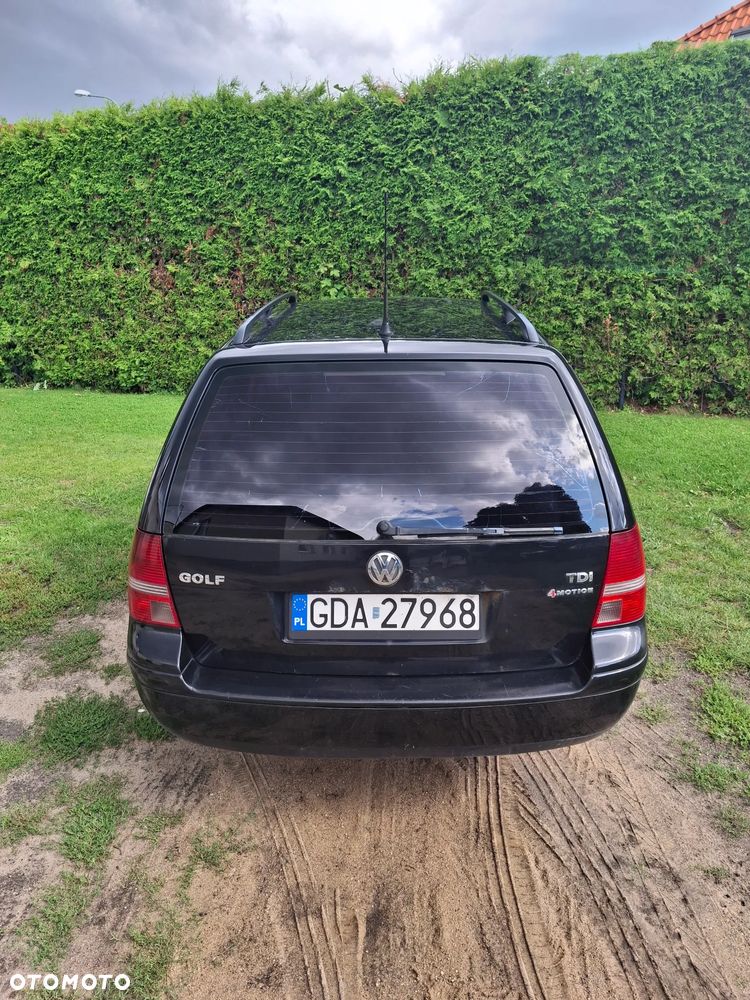 Volkswagen Golf - 6