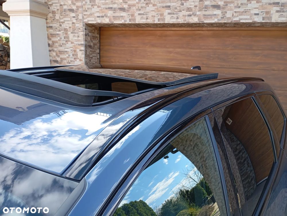 Volvo XC 60 B5 B AWD Plus Dark - 10