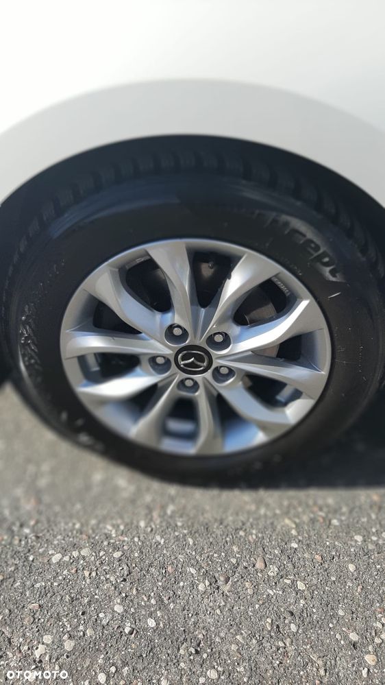 Mazda 3 SKYACTIV-G 120 NAKAMA - 32