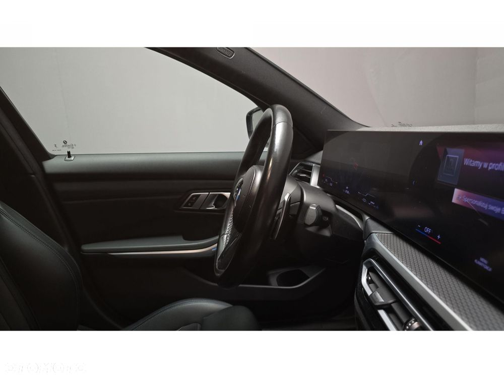 BMW Seria 3 320d xDrive mHEV M Sport - 27
