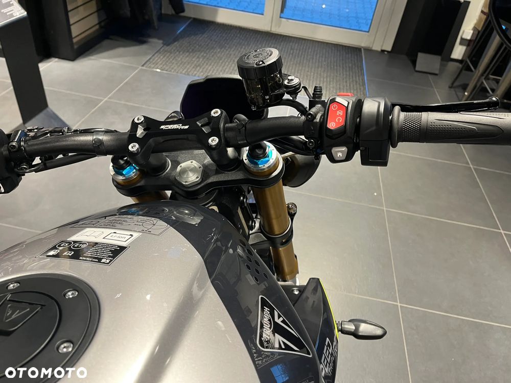 Triumph Speed Triple - 11