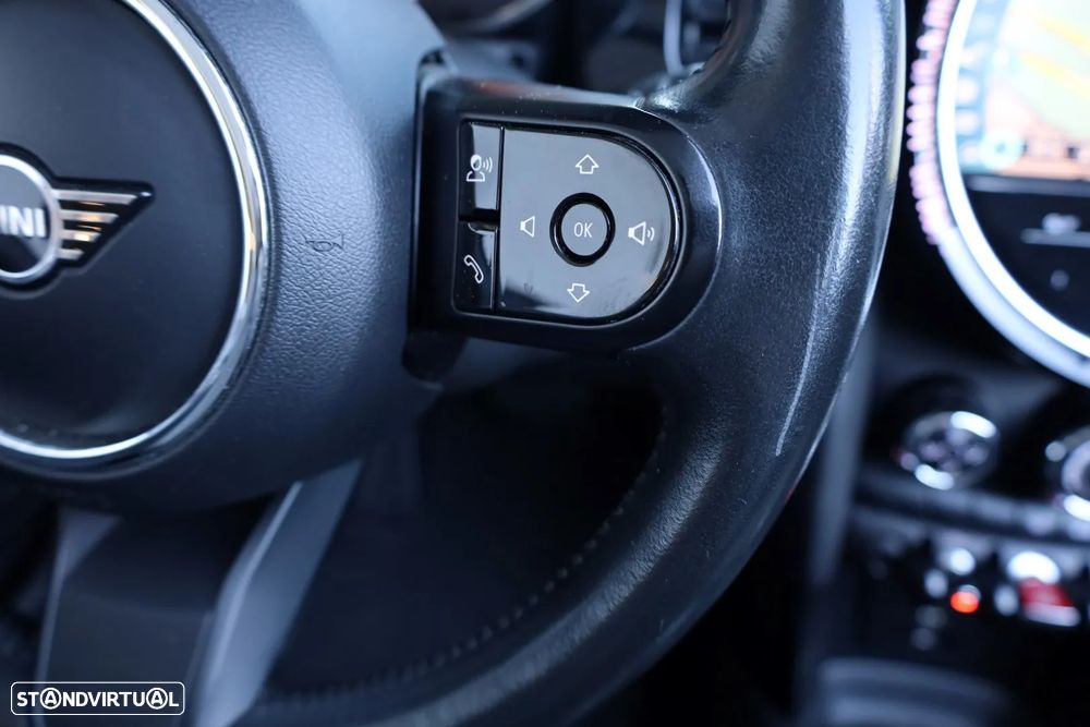 MINI Cabrio Cooper Auto - 21
