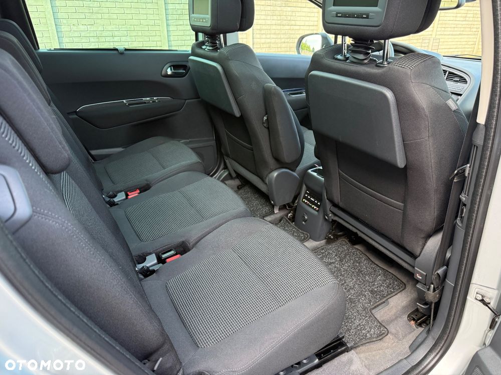 Peugeot 5008 - 29