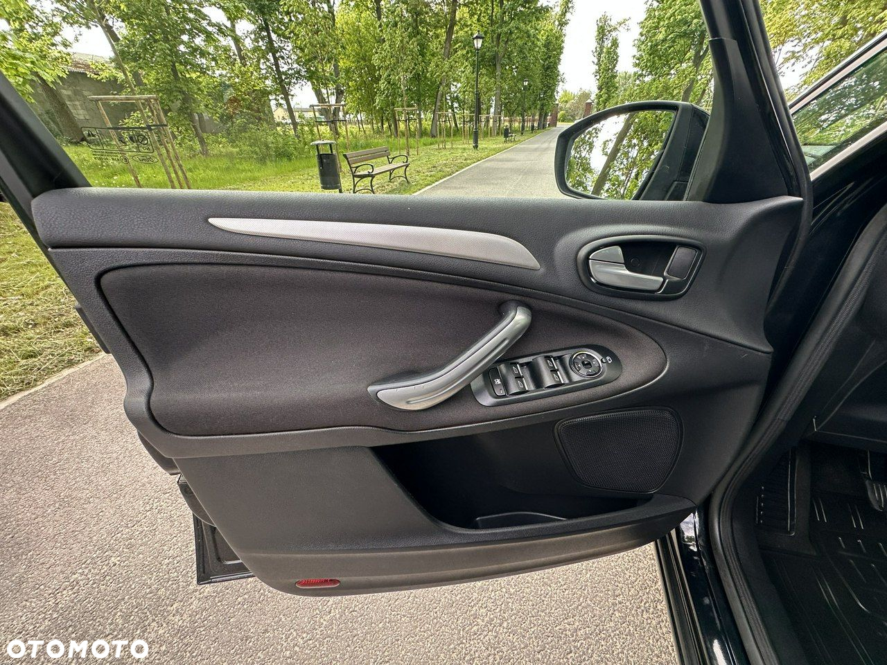 Ford S-Max - 18
