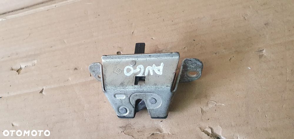 Zamek klapy bagażnika Toyota Aygo 69350-0H010 - 2