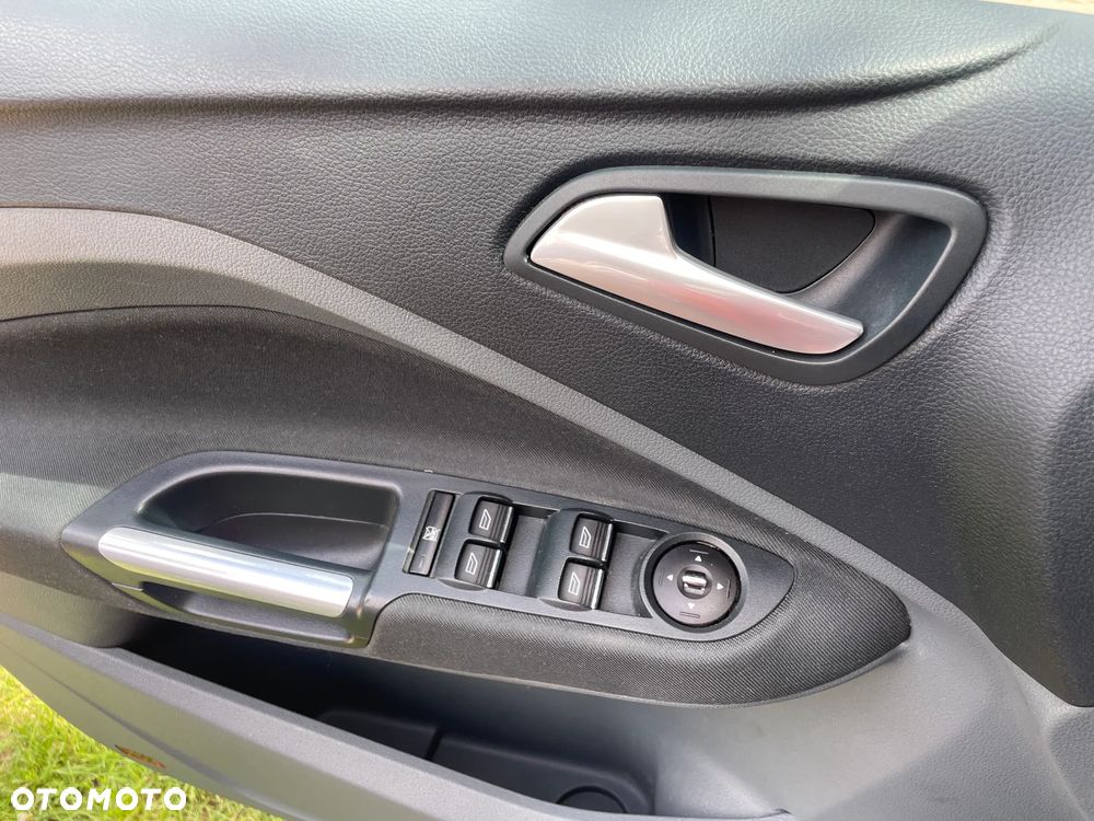Ford C-MAX - 18