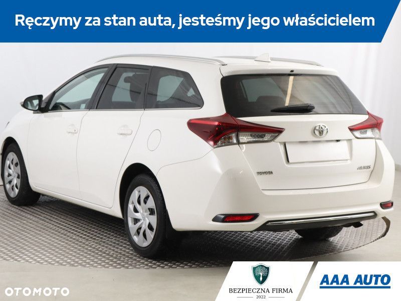 Toyota Auris - 5