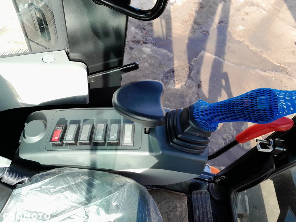 Kubota LONKING CDM6025 - 28