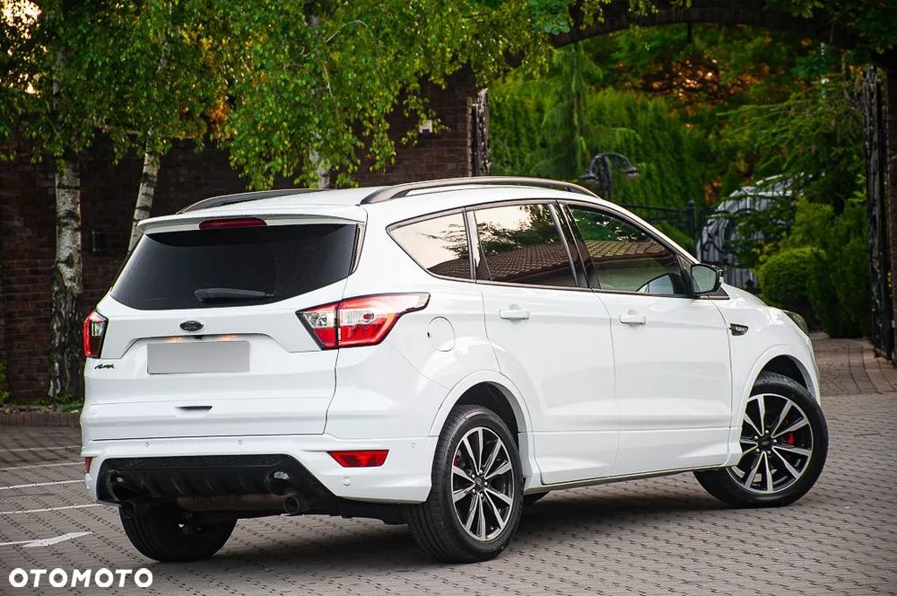 Ford Kuga 1.5 EcoBoost 2x4 ST-Line - 13