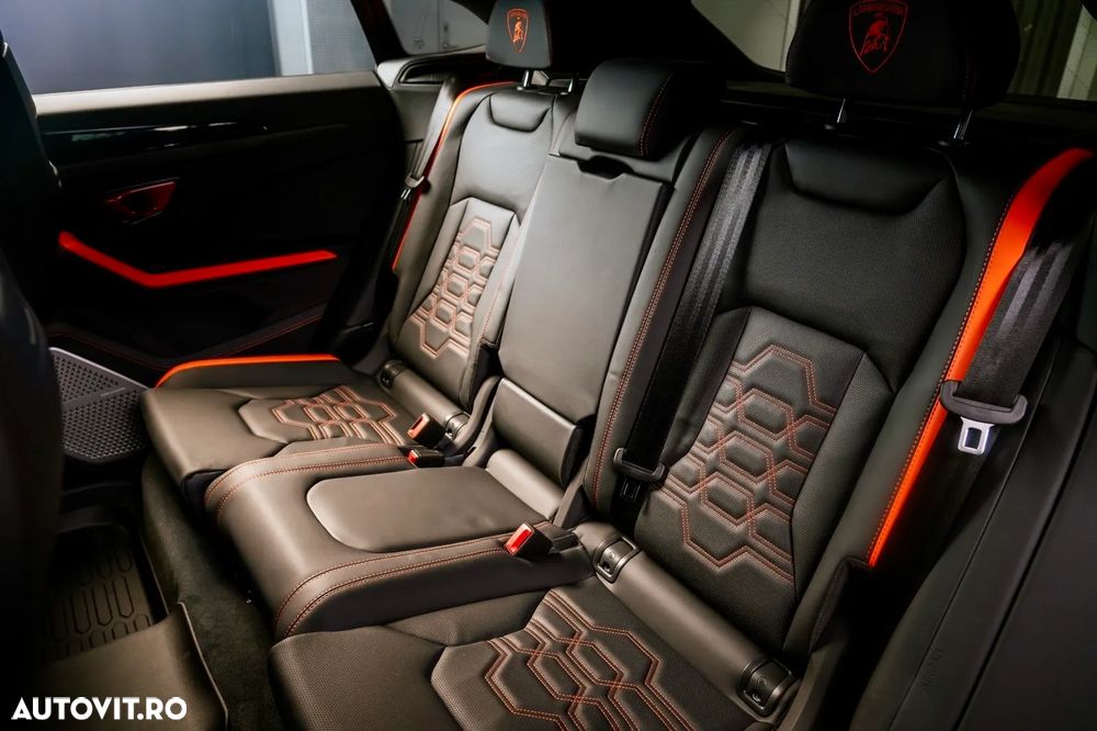 Lamborghini URUS - 22