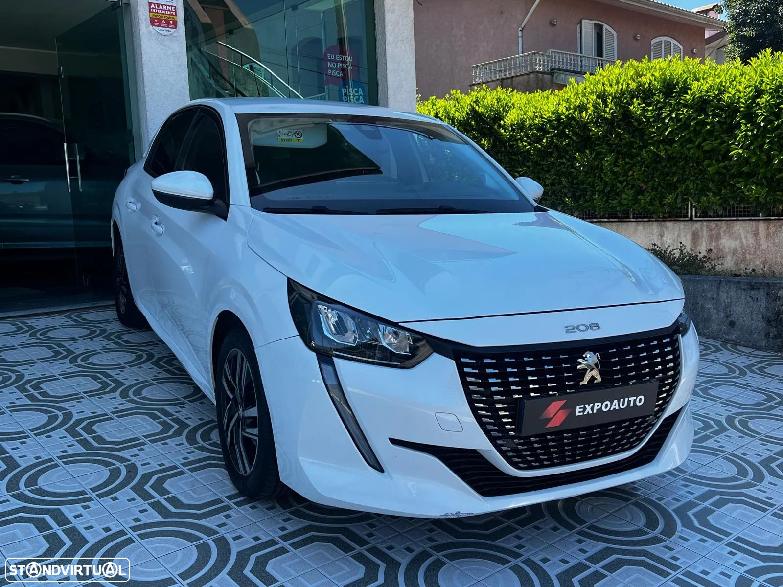 Peugeot 208 1.2 PureTech Allure Pack EAT8 - 1