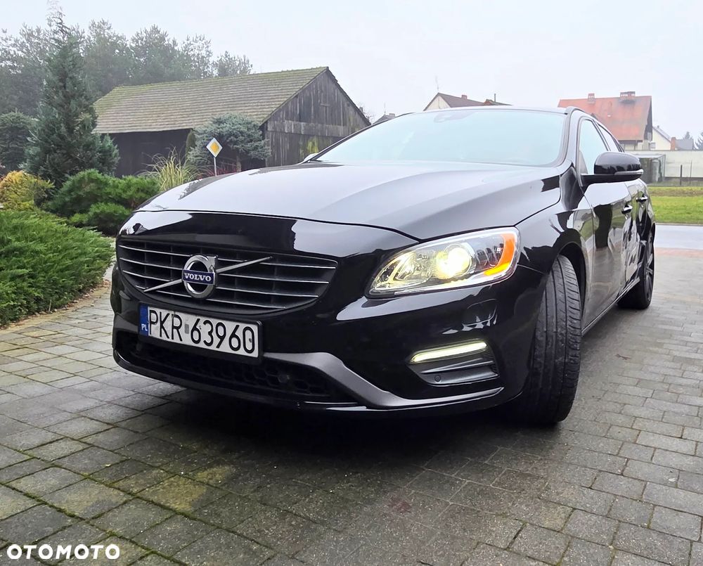 Volvo V60 T5 Geartronic RDesign - 1