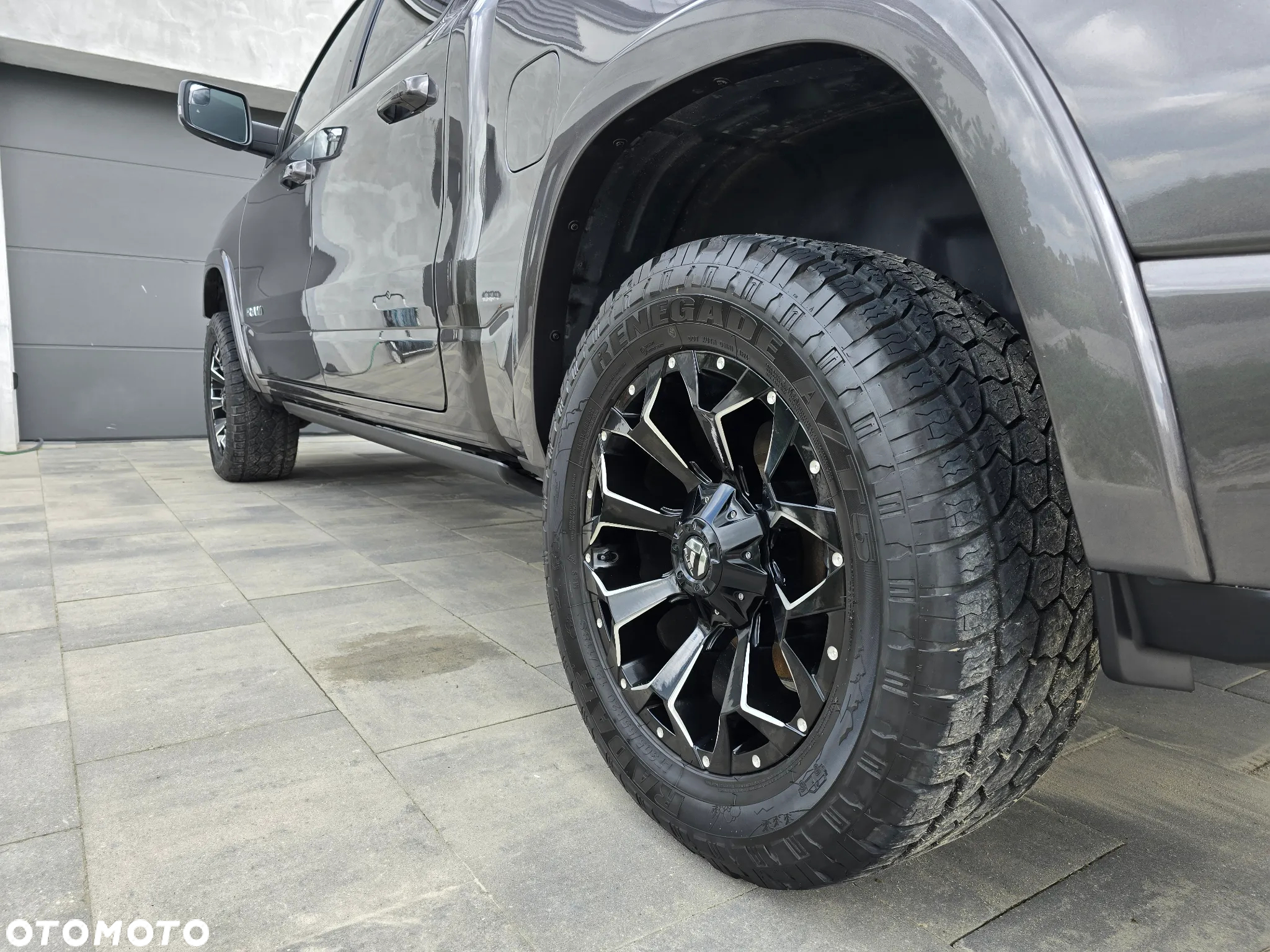 RAM 1500 - 19
