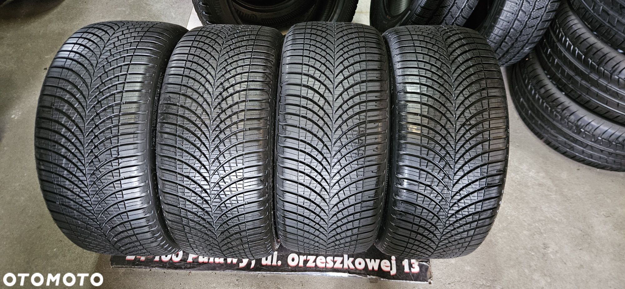 opony używane 245/40R18 Goodyear vector 4seasons Gen-3 - 1