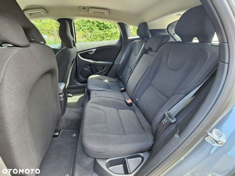 Volvo V40 D2 Momentum - 15
