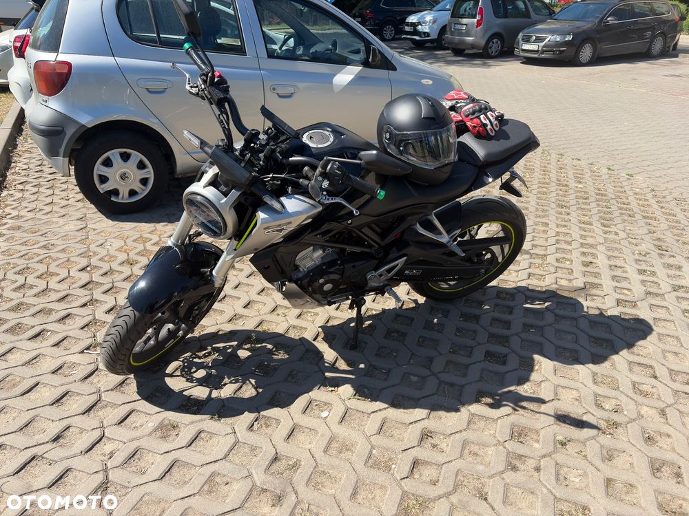Honda CB - 2