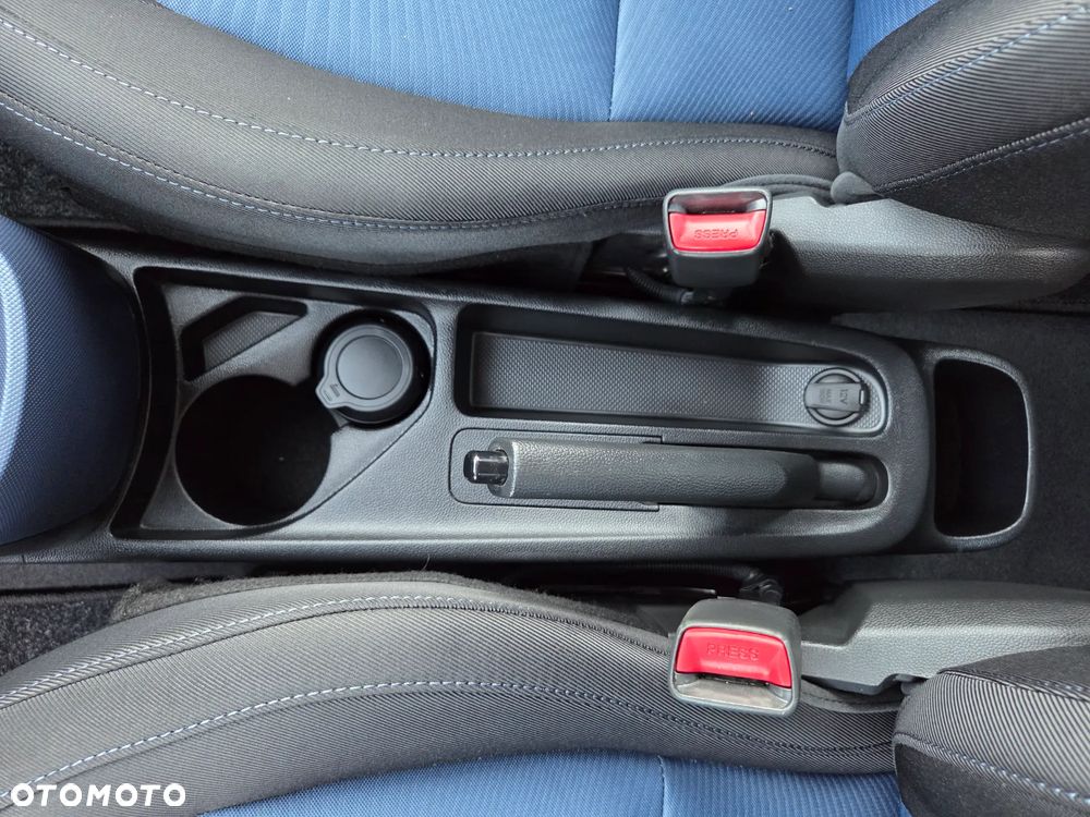 Hyundai i10 1.2 Intro Edition - 30