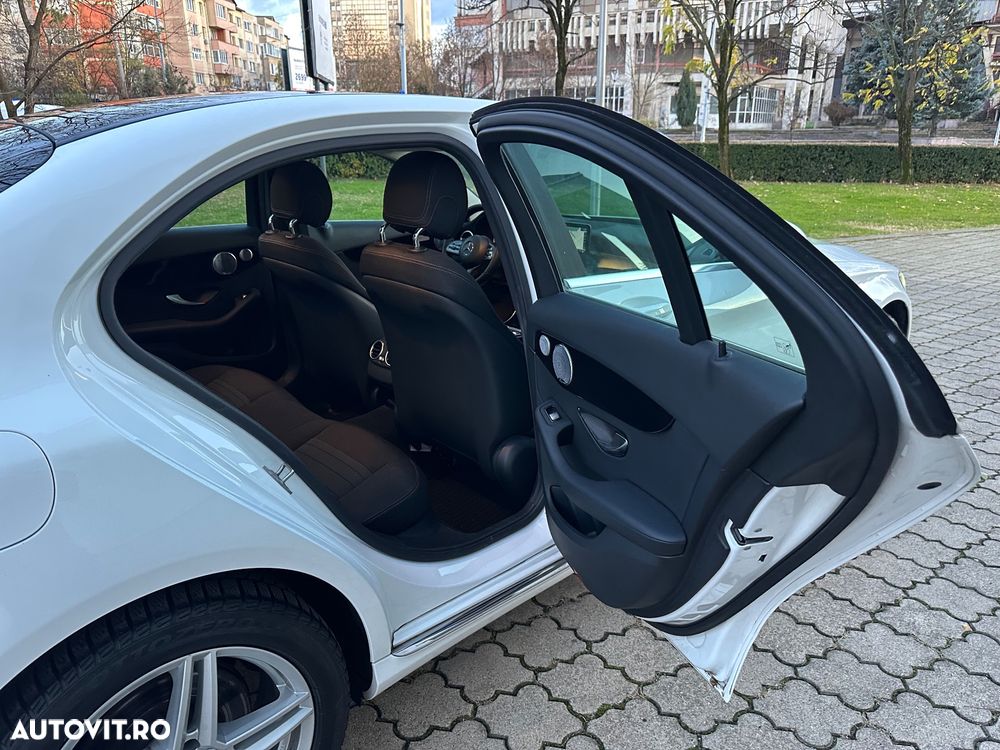 Mercedes-Benz C 220 d 4MATIC 9G-TRONIC - 31
