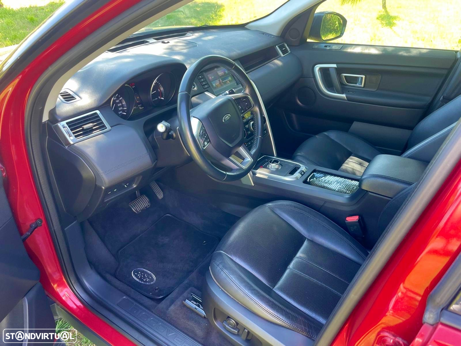 Land Rover Discovery Sport 2.0 TD4 HSE Auto - 48