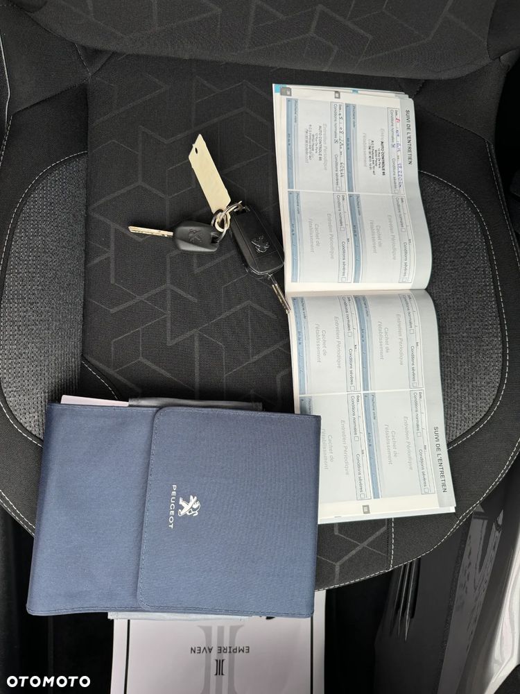 Peugeot 2008 1.6 BlueHDi Style - 38