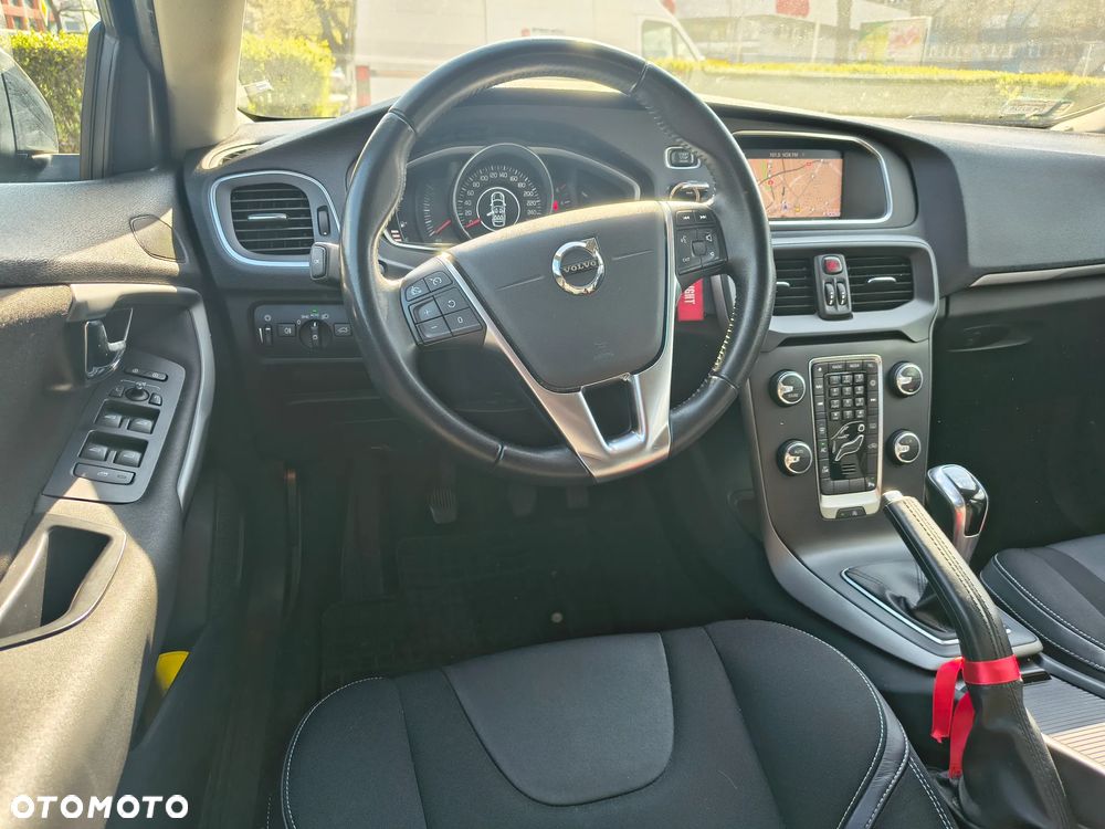 Volvo V40 D3 Drive-E Momentum - 7