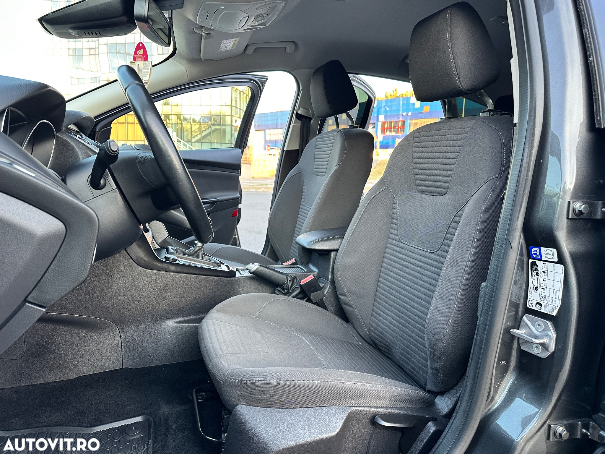 Ford Focus 1.5 EcoBlue Start-Stopp-System TITANIUM - 23