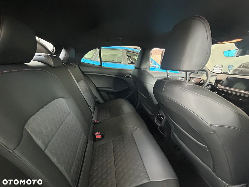 MG MG3 1.5 HEV+ Exclusive - 17