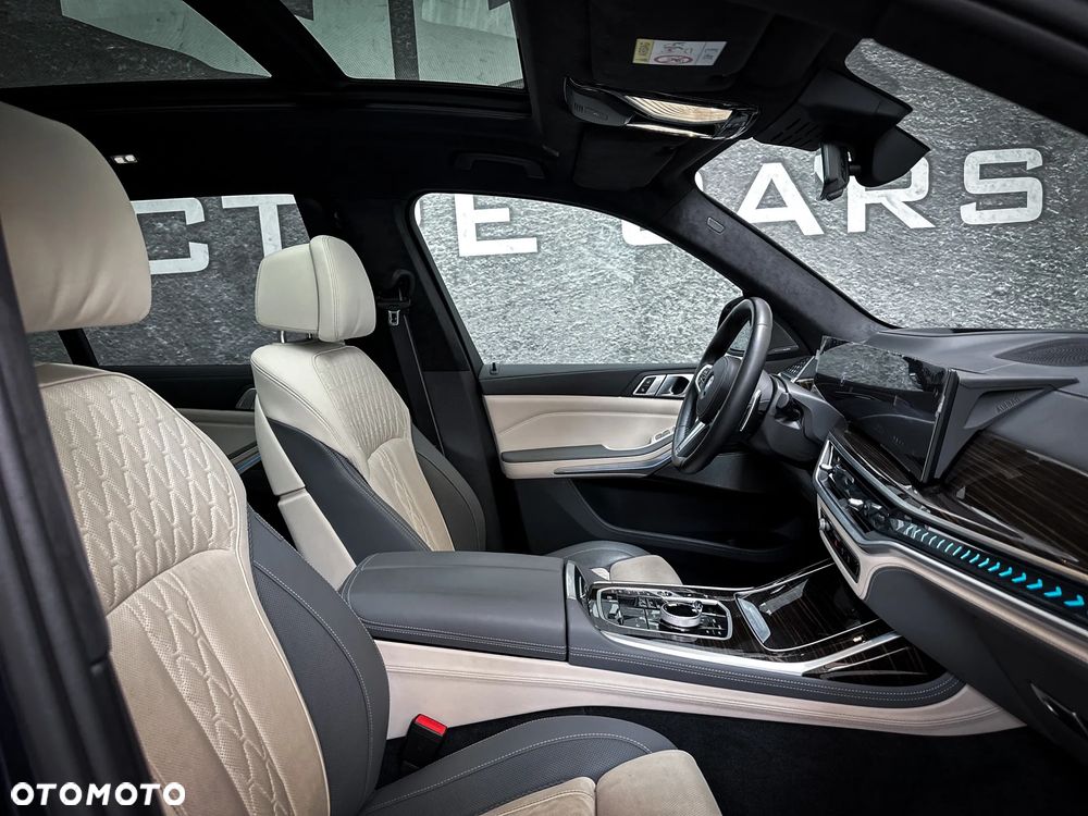 BMW X7 xDrive40d - 23