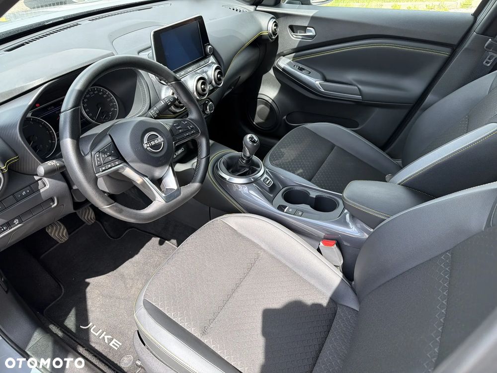 Nissan Juke 1.0 DIG-T Kiiro - 11