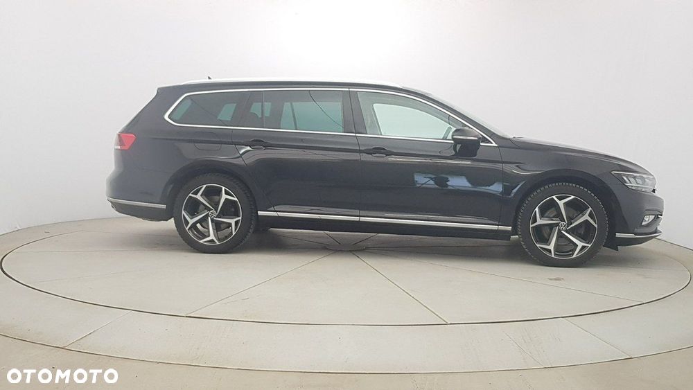 Volkswagen Passat - 8