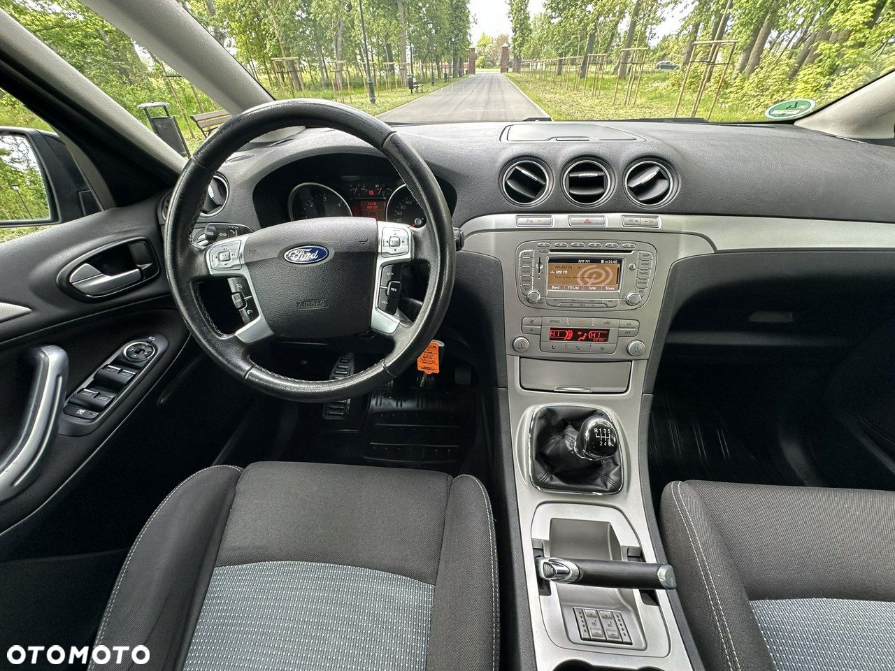 Ford S-Max - 33