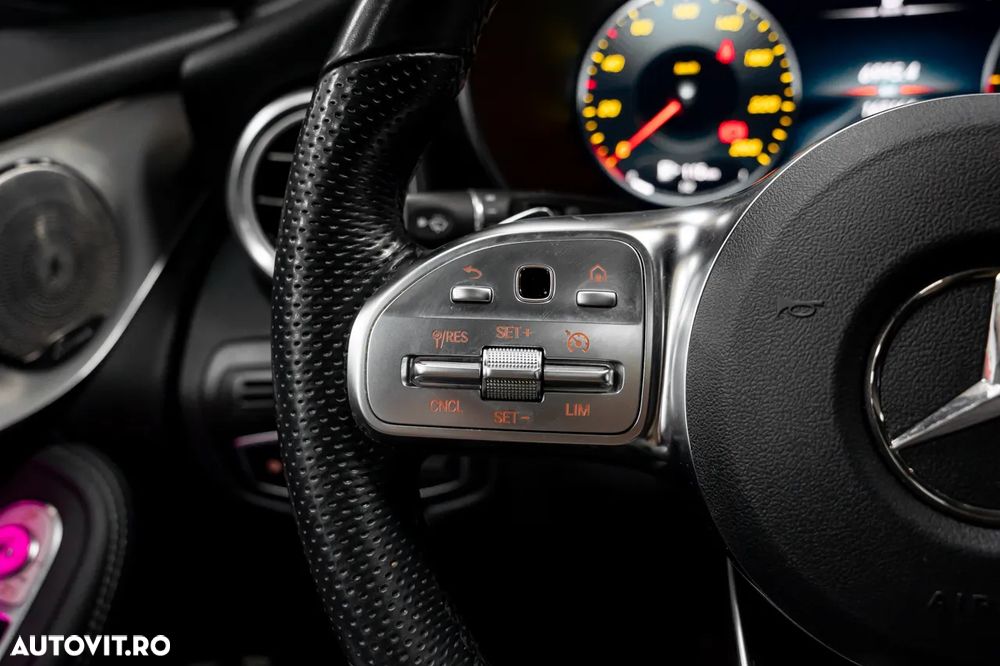 Mercedes-Benz GLC 220 d 4MATIC 9G-TRONIC AMG Line - 37